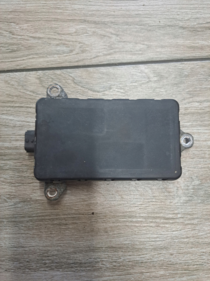 VOLVO STEROWNIK MODUŁ KOMPUTER RADARU VOLVO FH FM 13 - Sistem electric pentru Camion: Foto 2 VOLVO STEROWNIK MODUŁ KOMPUTER RADARU VOLVO FH FM 13 - Sistem electric pentru Camion: Foto 2