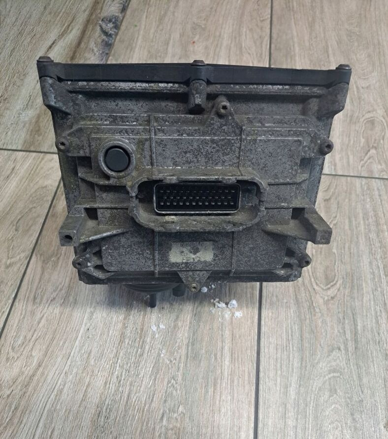 Volvo FH FM 9 13 FL FE 2 - Sistem de evacuare pentru Camion: Foto 1 Volvo FH FM 9 13 FL FE 2 - Sistem de evacuare pentru Camion: Foto 1