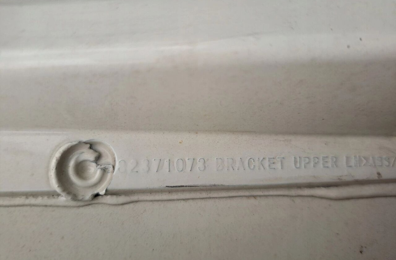 Volvo OWIEWKA LEWA ZAKABINOWY STELAŻ FH 4 FH 5 82371073 Volvo VOLVO FH 4 FH 5 - Aerodinamică/ Spoiler pentru Camion: Foto 4 Volvo OWIEWKA LEWA ZAKABINOWY STELAŻ FH 4 FH 5 82371073 Volvo VOLVO FH 4 FH 5 - Aerodinamică/ Spoiler pentru Camion: Foto 4