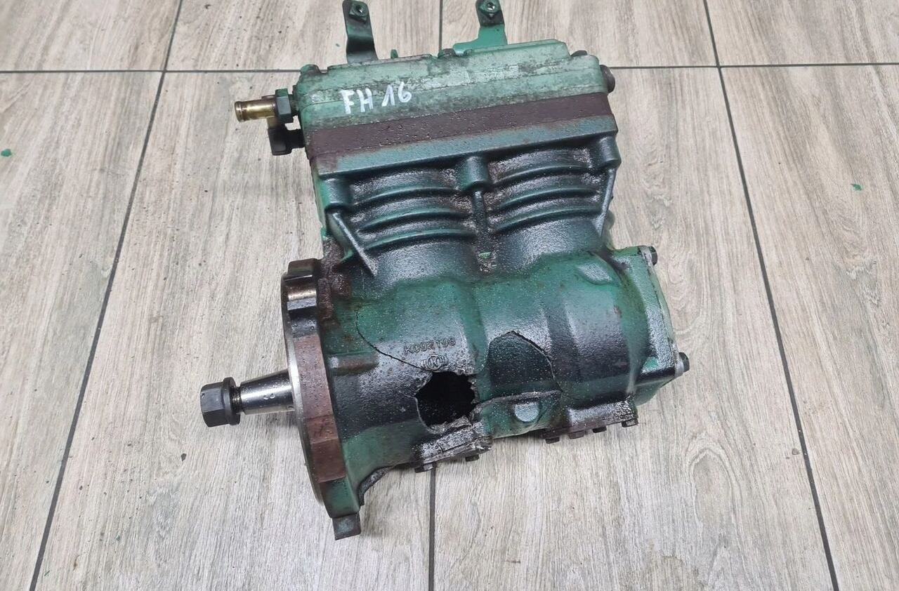Volvo SPRĘŻARKA KOMPRESOR POWIETRZA FH 4 FH 16 EURO 6 22083113 Volvo VOLVO FH 4 FH 16 EURO 6 22083113 - Compresor A/C pentru Camion: Foto 5 Volvo SPRĘŻARKA KOMPRESOR POWIETRZA FH 4 FH 16 EURO 6 22083113 Volvo VOLVO FH 4 FH 16 EURO 6 22083113 - Compresor A/C pentru Camion: Foto 5