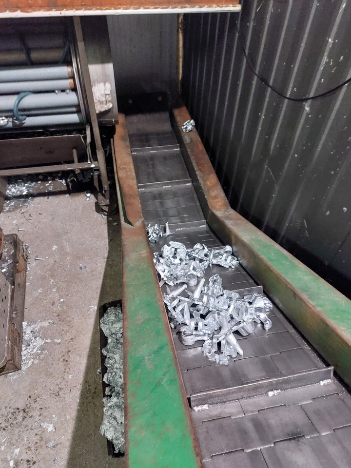 PRODUCER TAIWAN DH-P80 - Mașină: Foto 2 PRODUCER TAIWAN DH-P80 - Mașină: Foto 2