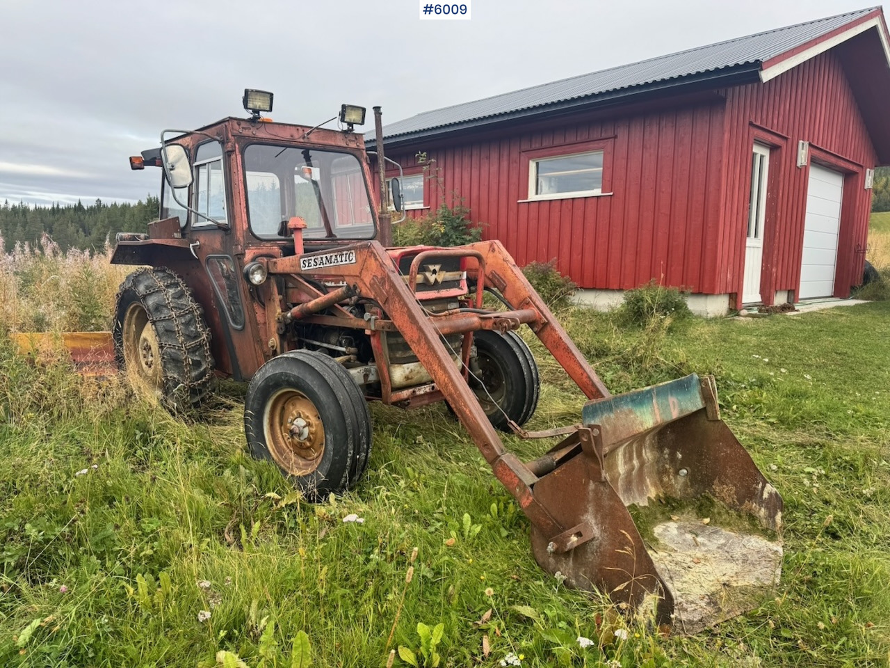 1971 Massey-Ferguson 135 incl. front loader, bucket, rear scraper, and log splitter/firewood machine - Tractor agricol: Foto 1 1971 Massey-Ferguson 135 incl. front loader, bucket, rear scraper, and log splitter/firewood machine - Tractor agricol: Foto 1