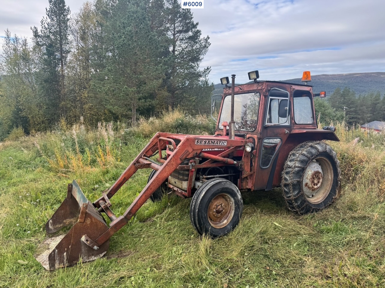 1971 Massey-Ferguson 135 incl. front loader, bucket, rear scraper, and log splitter/firewood machine - Tractor agricol: Foto 3 1971 Massey-Ferguson 135 incl. front loader, bucket, rear scraper, and log splitter/firewood machine - Tractor agricol: Foto 3