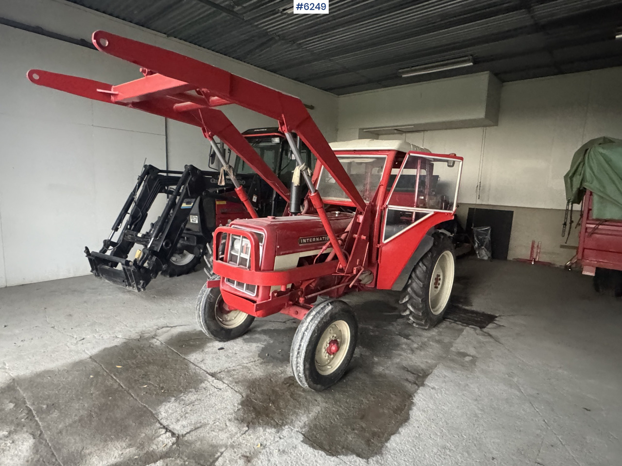 1973 International 444 w/ Bjørnerud loader and bucket. WATCH VIDEO - Tractor agricol: Foto 1 1973 International 444 w/ Bjørnerud loader and bucket. WATCH VIDEO - Tractor agricol: Foto 1