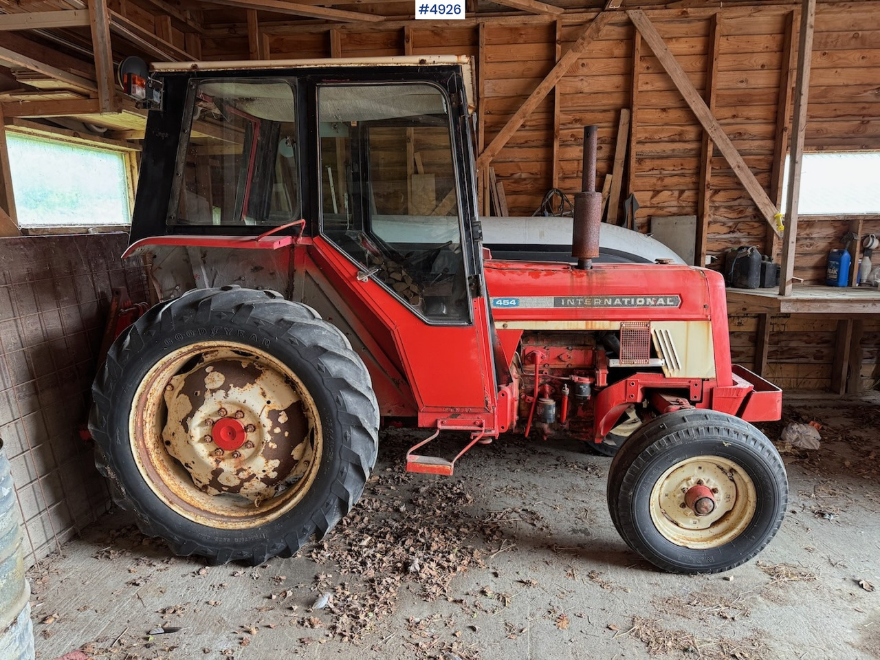 1977 International Harvester 454 - Tractor agricol: Foto 4 1977 International Harvester 454 - Tractor agricol: Foto 4