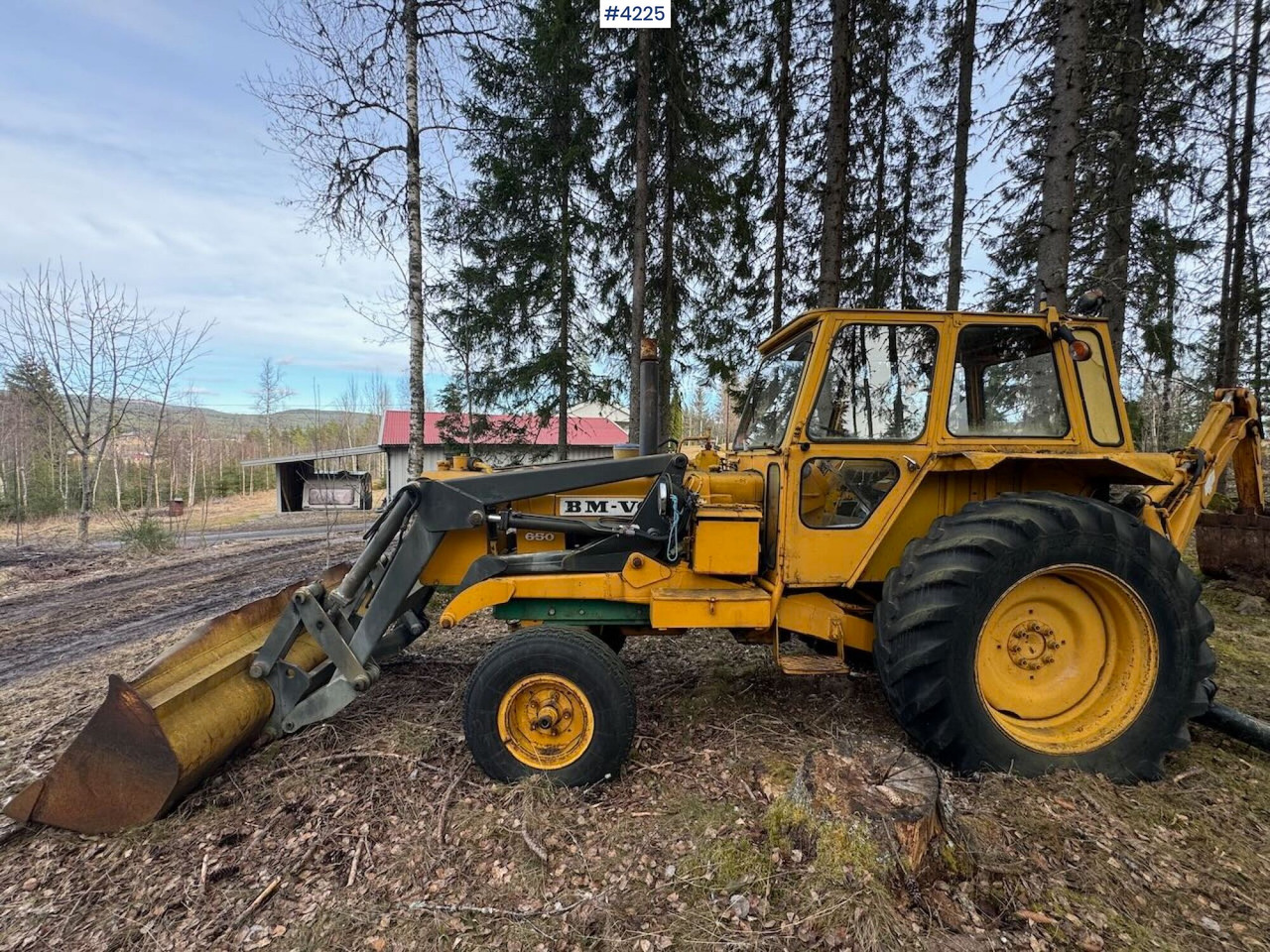 1978 Volvo 650 Traktorgraver m/ 4 skuffer - Tractor agricol: Foto 4 1978 Volvo 650 Traktorgraver m/ 4 skuffer - Tractor agricol: Foto 4