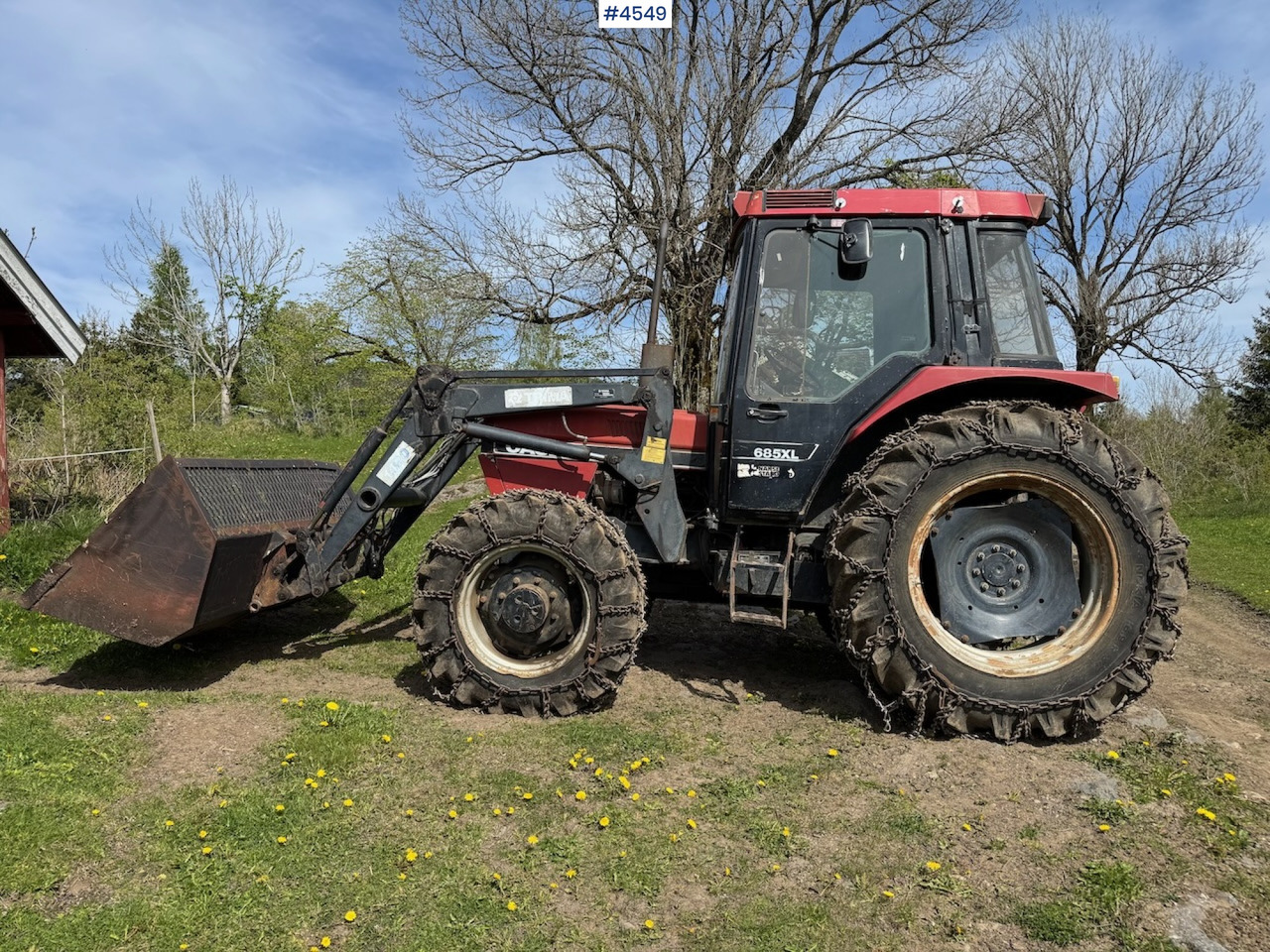 1987 Case 685 XL w/front loader and some equipment. - Tractor agricol: Foto 1 1987 Case 685 XL w/front loader and some equipment. - Tractor agricol: Foto 1