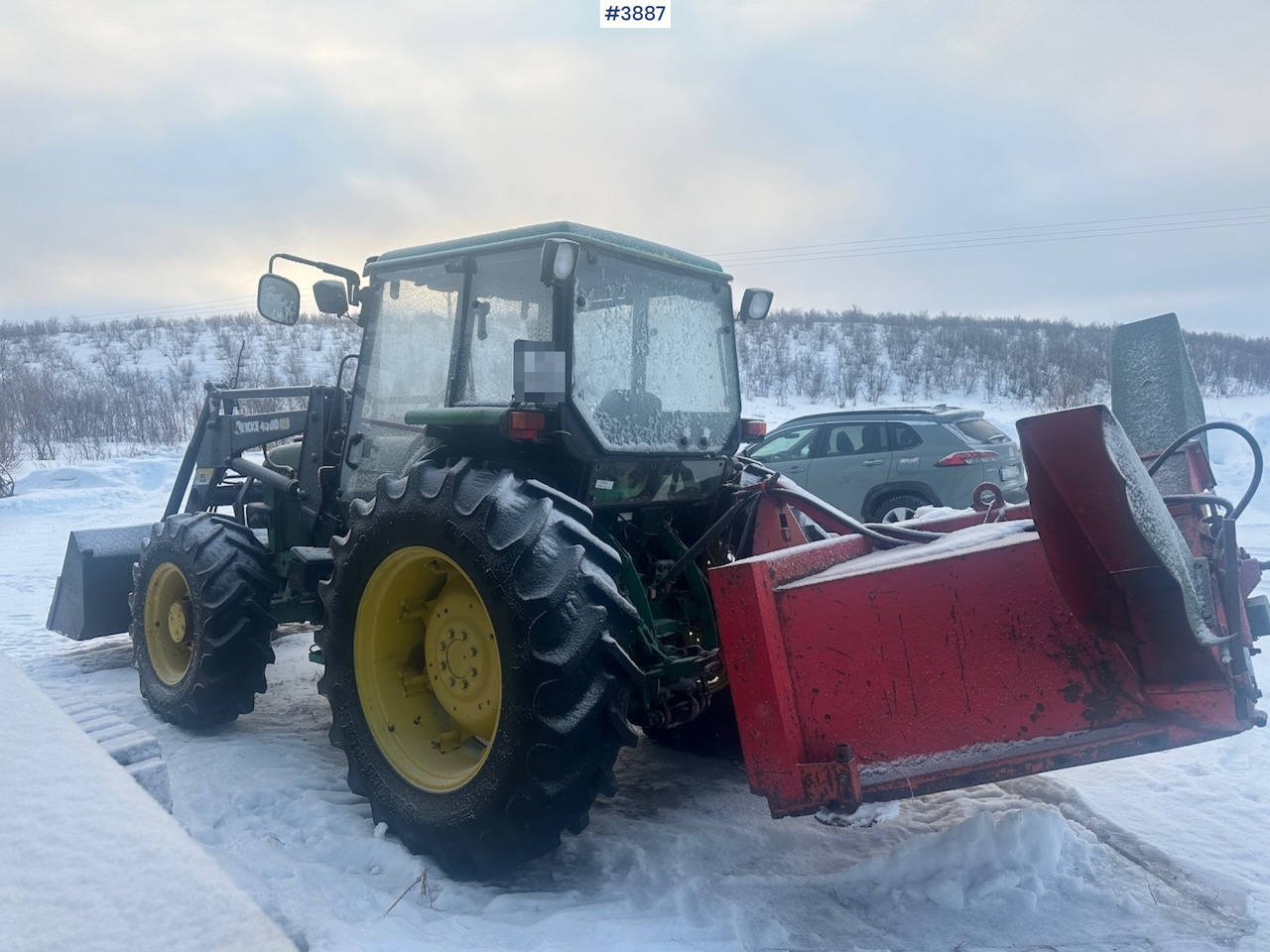 1987 John Deere Power Synchron 2450 4x4 w/ Quicke 4300 front loader, snow blower and gravel bucket. WATCH VIDEO. - Tractor agricol: Foto 5 1987 John Deere Power Synchron 2450 4x4 w/ Quicke 4300 front loader, snow blower and gravel bucket. WATCH VIDEO. - Tractor agricol: Foto 5