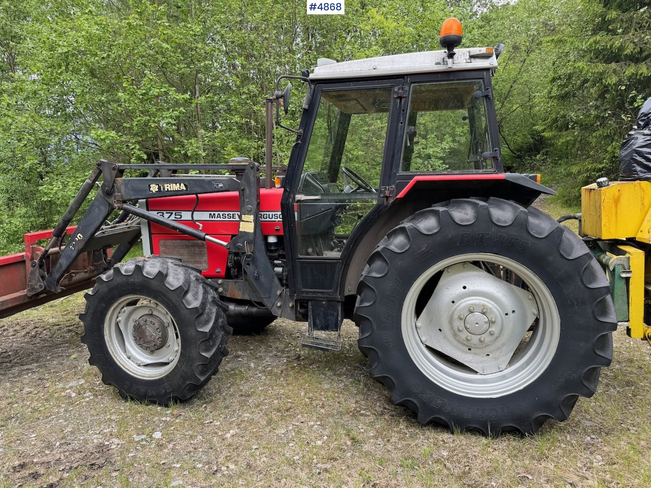 Tractor agricol 1988 Massey Ferguson 375 w/front loader: Foto 8