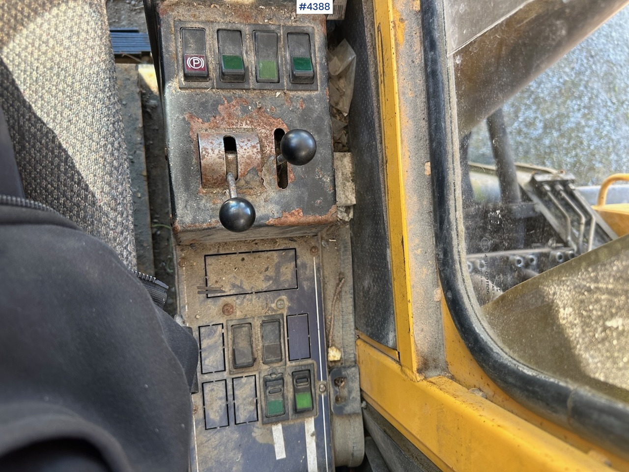 Excavator 1995 Åkermann EW200 Wheel machine w/ grading bucket og tiltrotator. WATCH VIDEO.: Foto 13