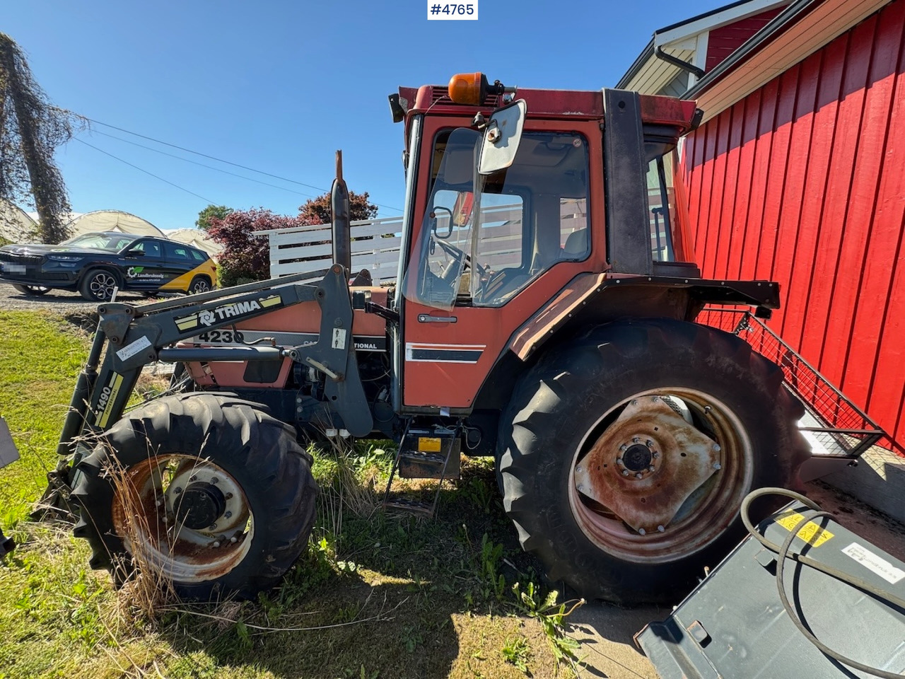 1995 Case International 4230 w/front loader. - Tractor agricol: Foto 1 1995 Case International 4230 w/front loader. - Tractor agricol: Foto 1