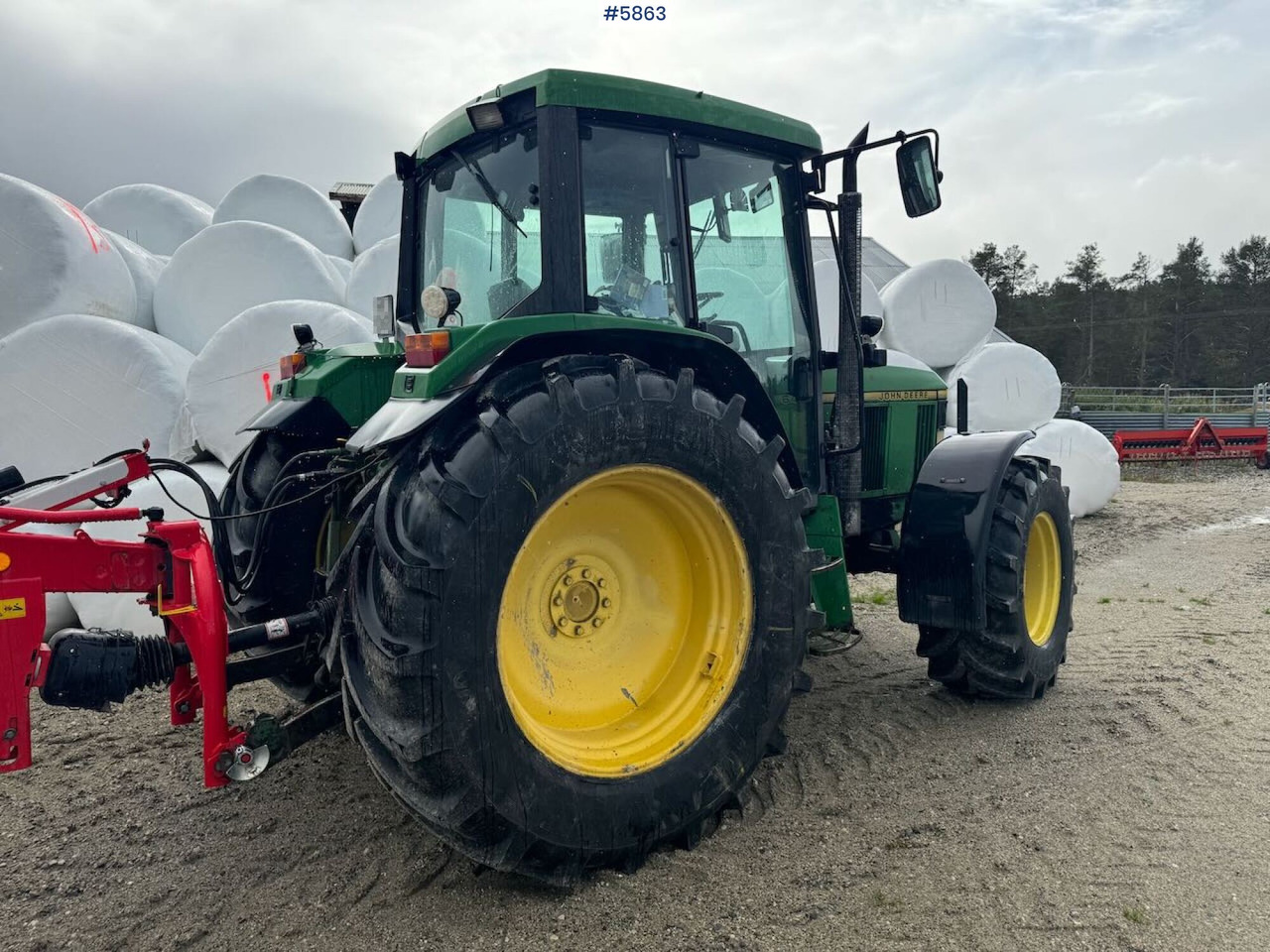 1996 John Deere 6400 4x4 w/ front loader. - Tractor agricol: Foto 3 1996 John Deere 6400 4x4 w/ front loader. - Tractor agricol: Foto 3
