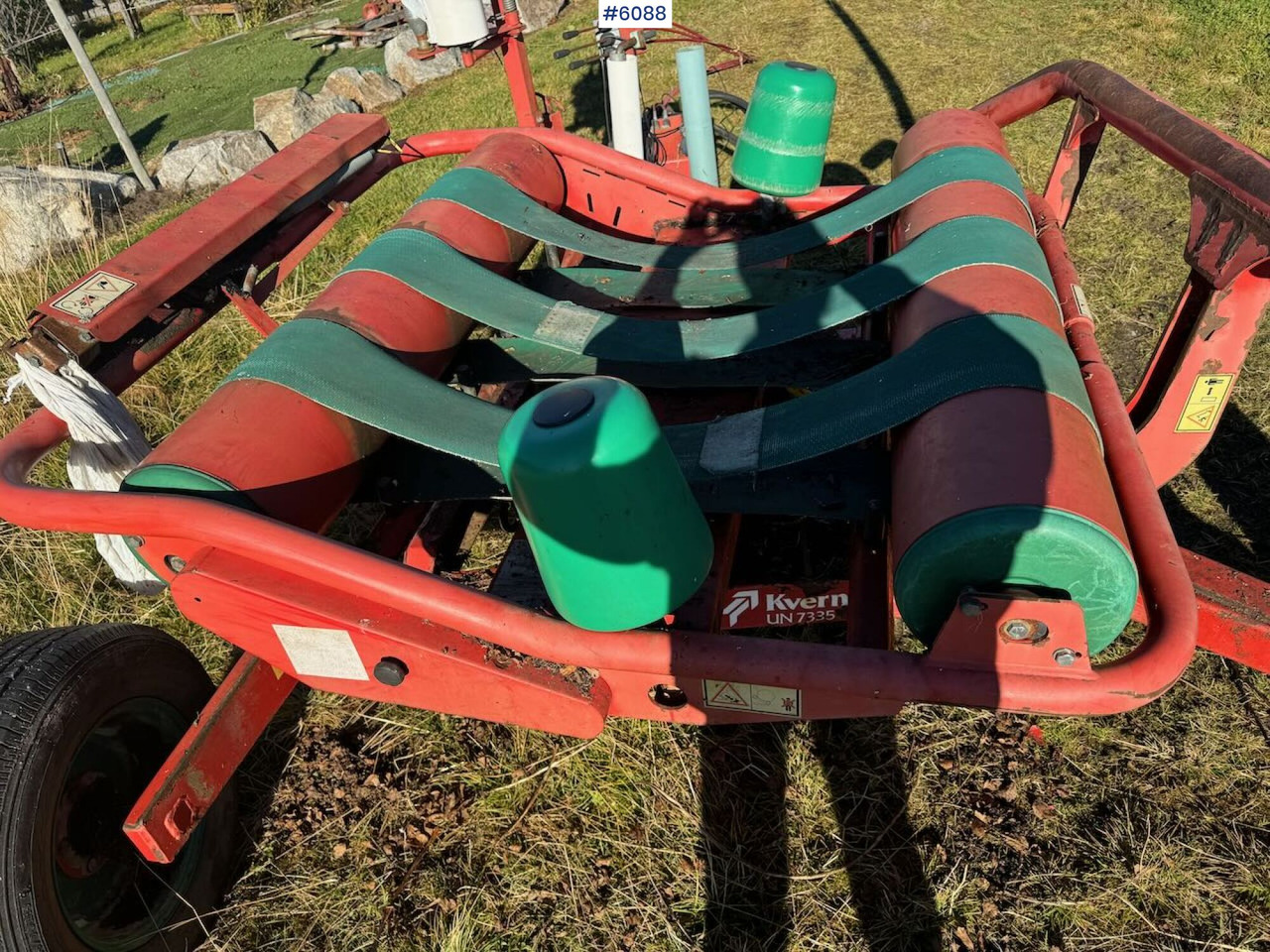 1998 Kverneland 7335 Round bale wrapper - Utilaje pentru fân: Foto 4 1998 Kverneland 7335 Round bale wrapper - Utilaje pentru fân: Foto 4