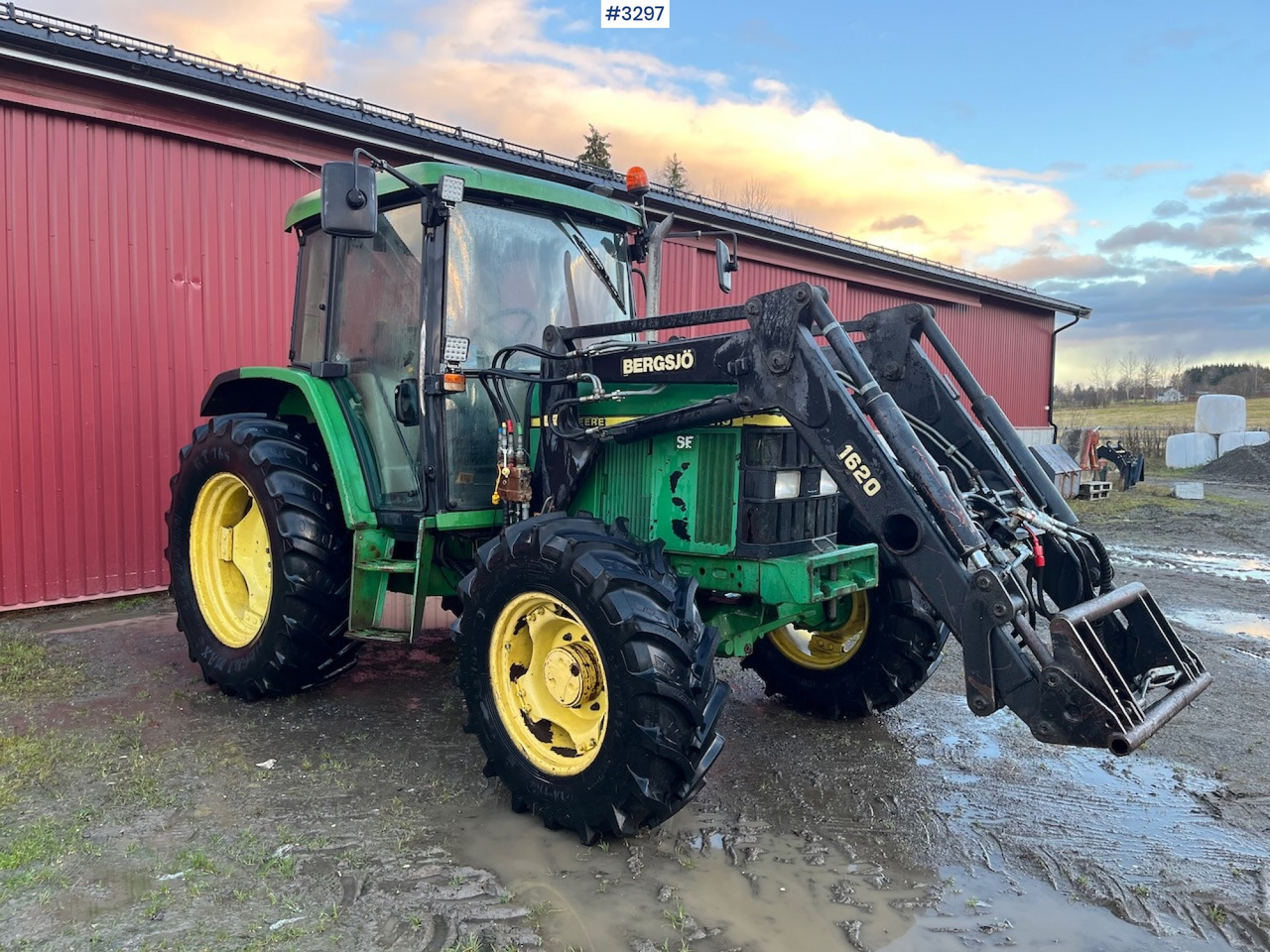 1999 John Deere 6210 SE with Front Loader - Tractor agricol: Foto 4 1999 John Deere 6210 SE with Front Loader - Tractor agricol: Foto 4