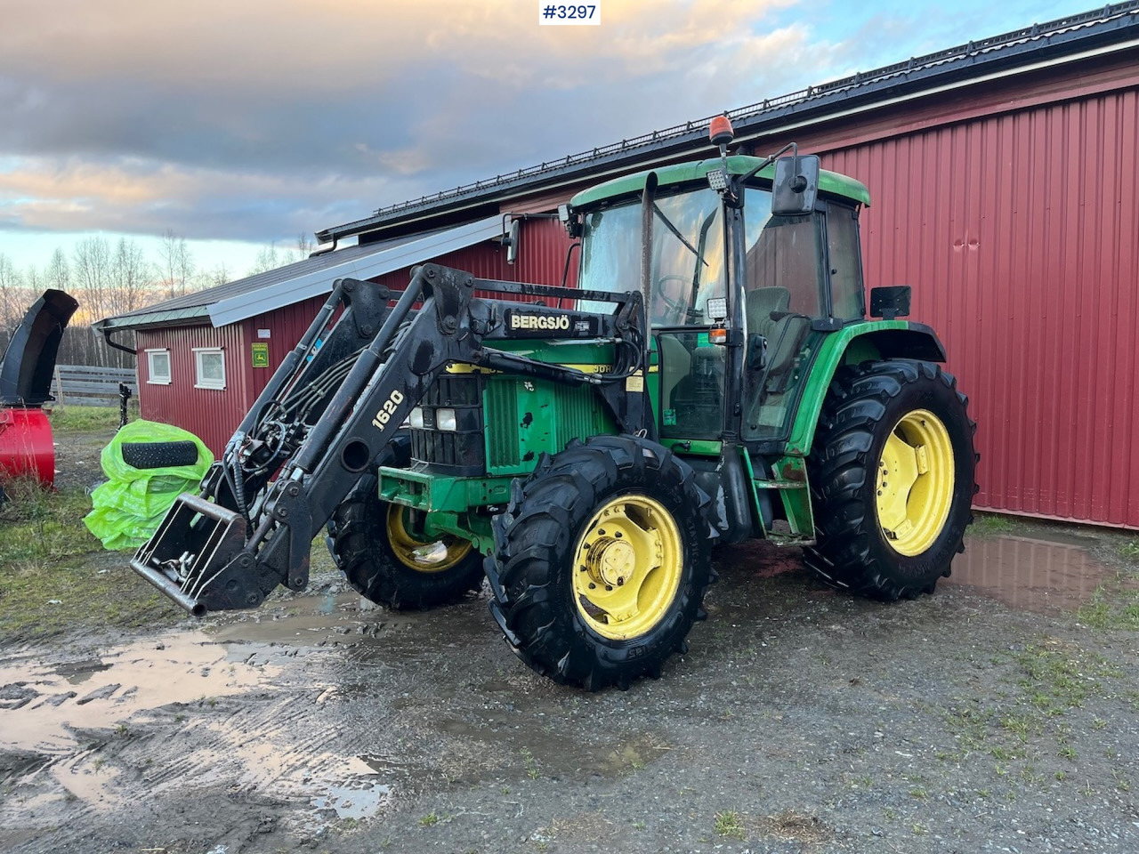 1999 John Deere 6210 SE with Front Loader - Tractor agricol: Foto 1 1999 John Deere 6210 SE with Front Loader - Tractor agricol: Foto 1