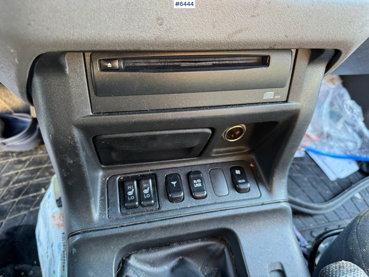 Automobil 2000 Mitsubishi Pajero GLX with 7 seats: Foto 13