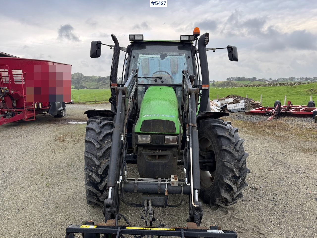 2001 Deutz Fahr Agrotron 90 w/front loader. - Tractor agricol: Foto 3 2001 Deutz Fahr Agrotron 90 w/front loader. - Tractor agricol: Foto 3