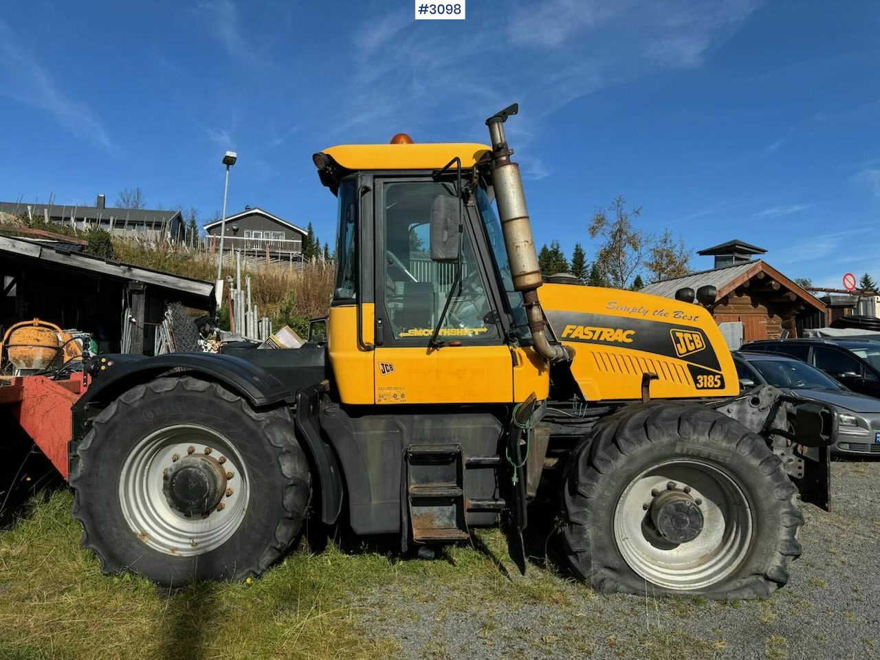 2001 JCB Fastrac 3185 4x4. The plow rigged and two sets of tires. - Tractor agricol: Foto 2 2001 JCB Fastrac 3185 4x4. The plow rigged and two sets of tires. - Tractor agricol: Foto 2