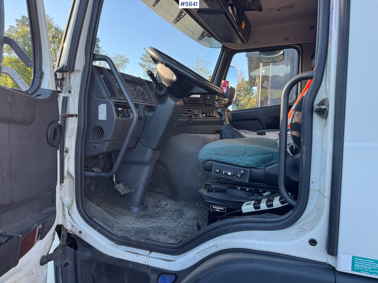 Camion transport containere/ Swap body 2002 Volvo FM 6x2.: Foto 12