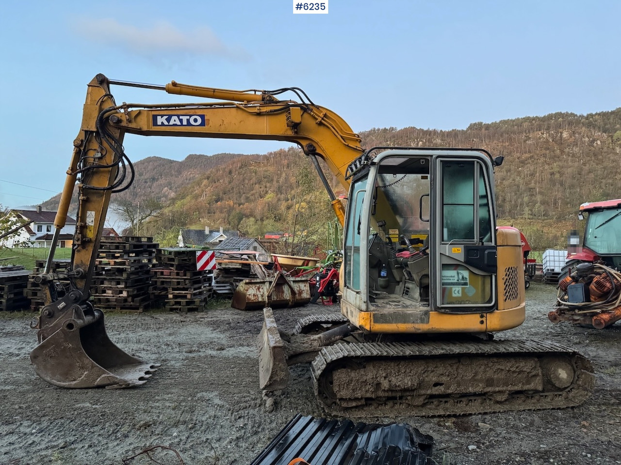 2004 Kato HD 308 US w/ 5 drawers, pincher, rake and spike hammer. - Excavator: Foto 3 2004 Kato HD 308 US w/ 5 drawers, pincher, rake and spike hammer. - Excavator: Foto 3