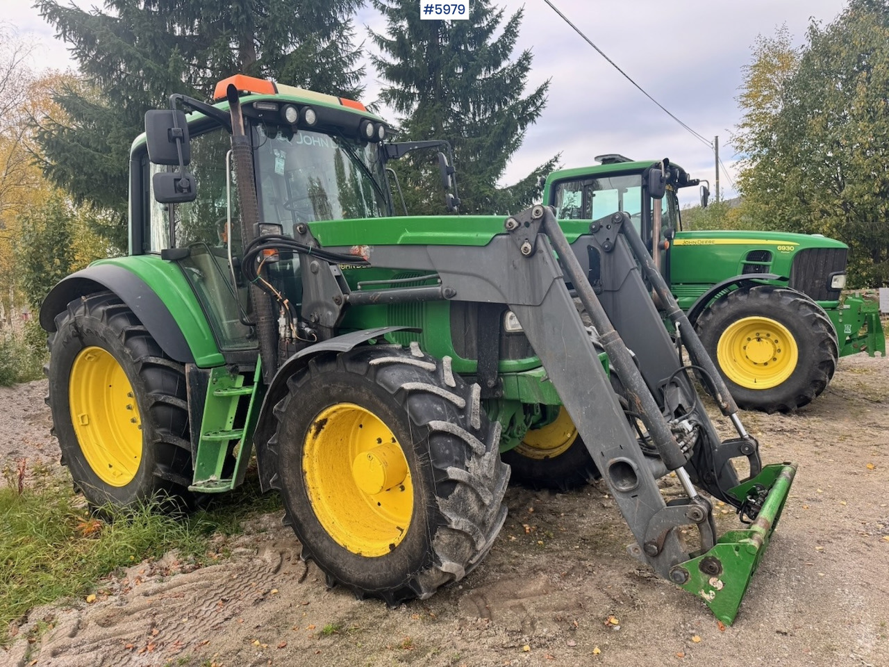2005 John Deere 6420 with Front Loader - Tractor agricol: Foto 2 2005 John Deere 6420 with Front Loader - Tractor agricol: Foto 2