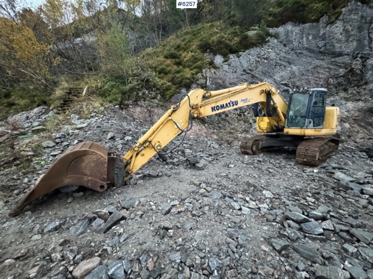 2005 Komatsu PC228 USLC-3K with Digging Bucket – SEE VIDEO! - Excavator: Foto 3 2005 Komatsu PC228 USLC-3K with Digging Bucket – SEE VIDEO! - Excavator: Foto 3