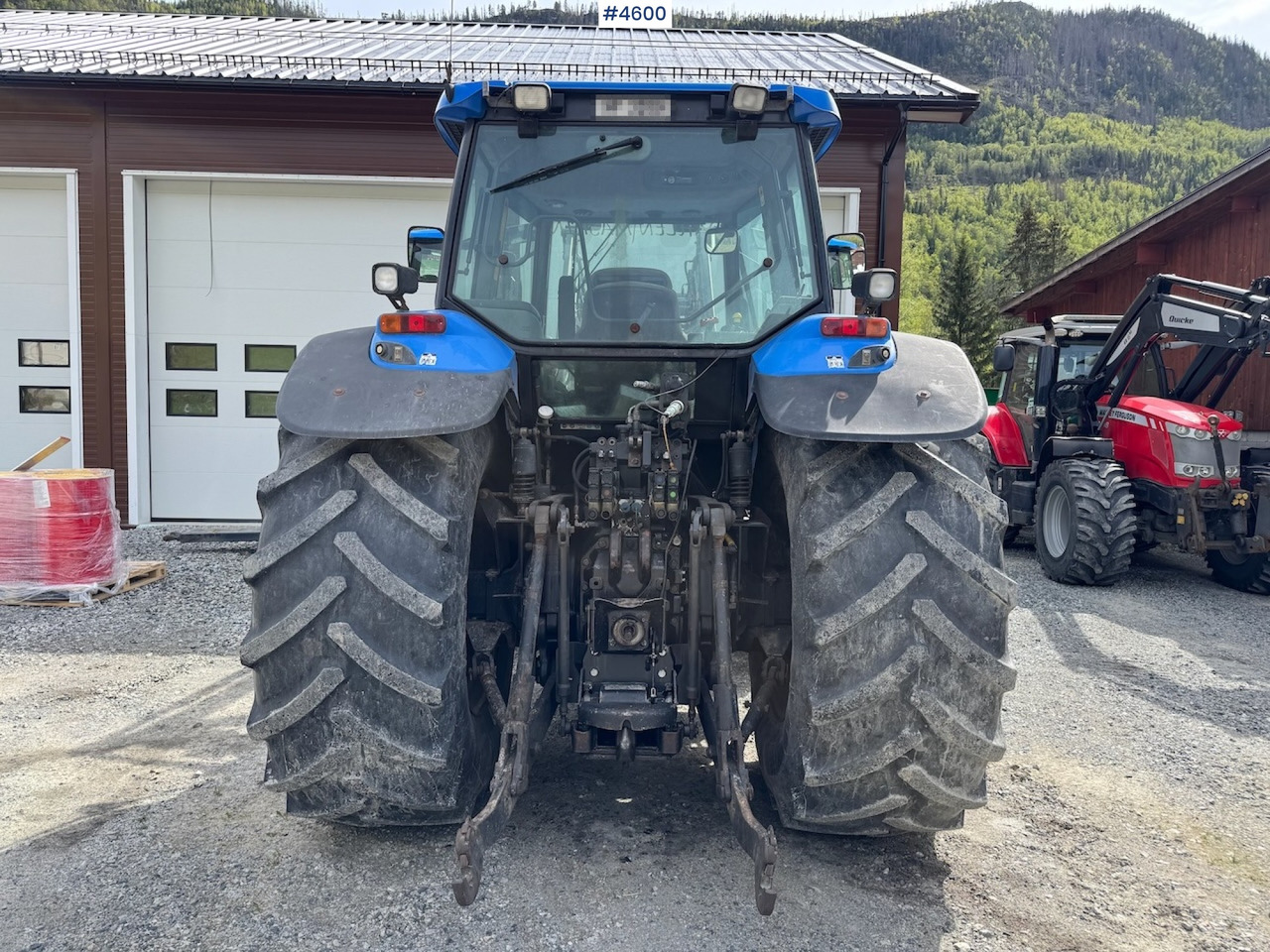 2005 New Holland TM190 w/front loader - Tractor agricol: Foto 4 2005 New Holland TM190 w/front loader - Tractor agricol: Foto 4