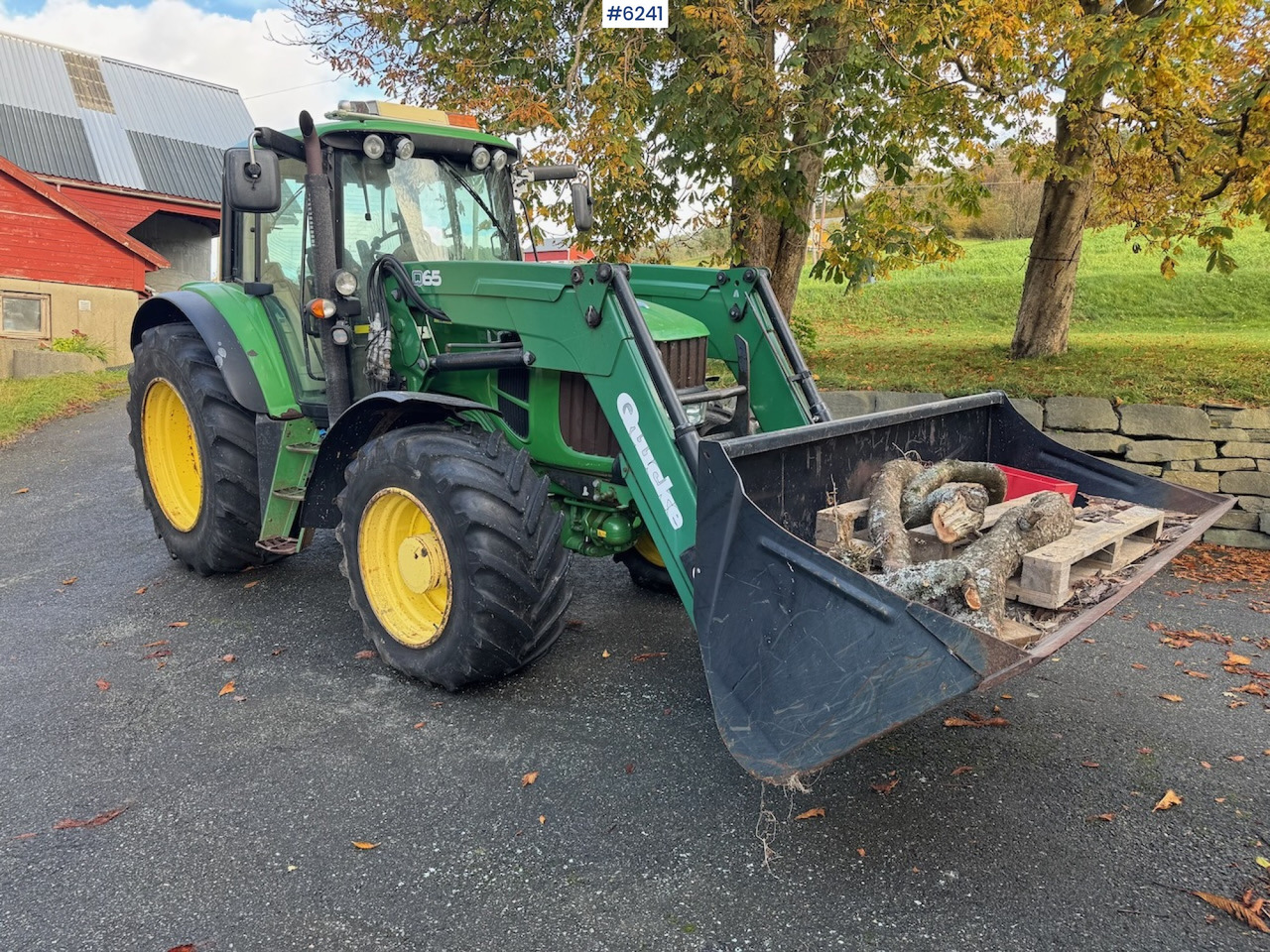 2007 John Deere 6530 w/ AutoPower and front loader. - Tractor agricol: Foto 1 2007 John Deere 6530 w/ AutoPower and front loader. - Tractor agricol: Foto 1