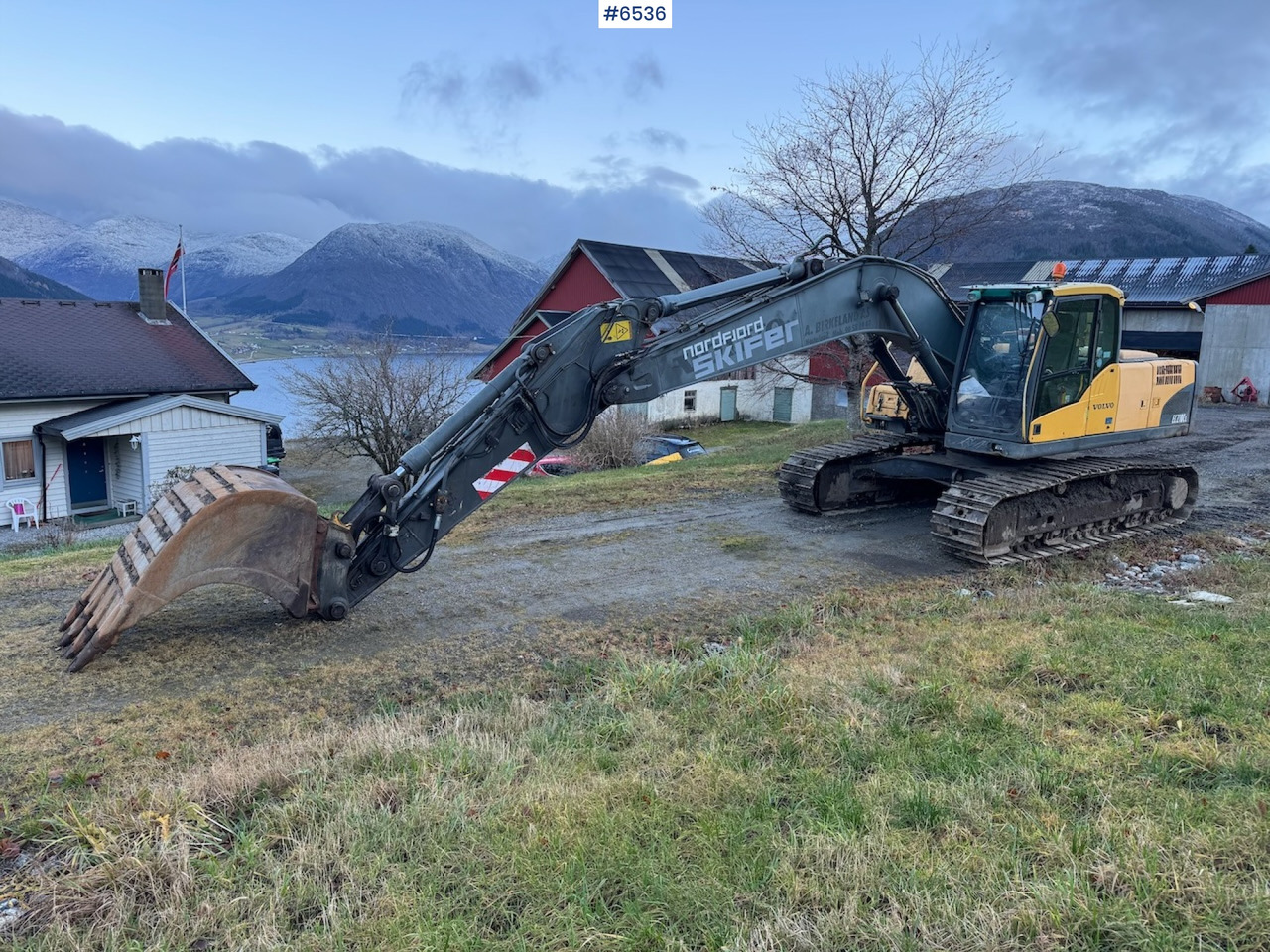 2007 Volvo EC 210 CL w/ excavator bucket and good chassis. - Excavator: Foto 5 2007 Volvo EC 210 CL w/ excavator bucket and good chassis. - Excavator: Foto 5