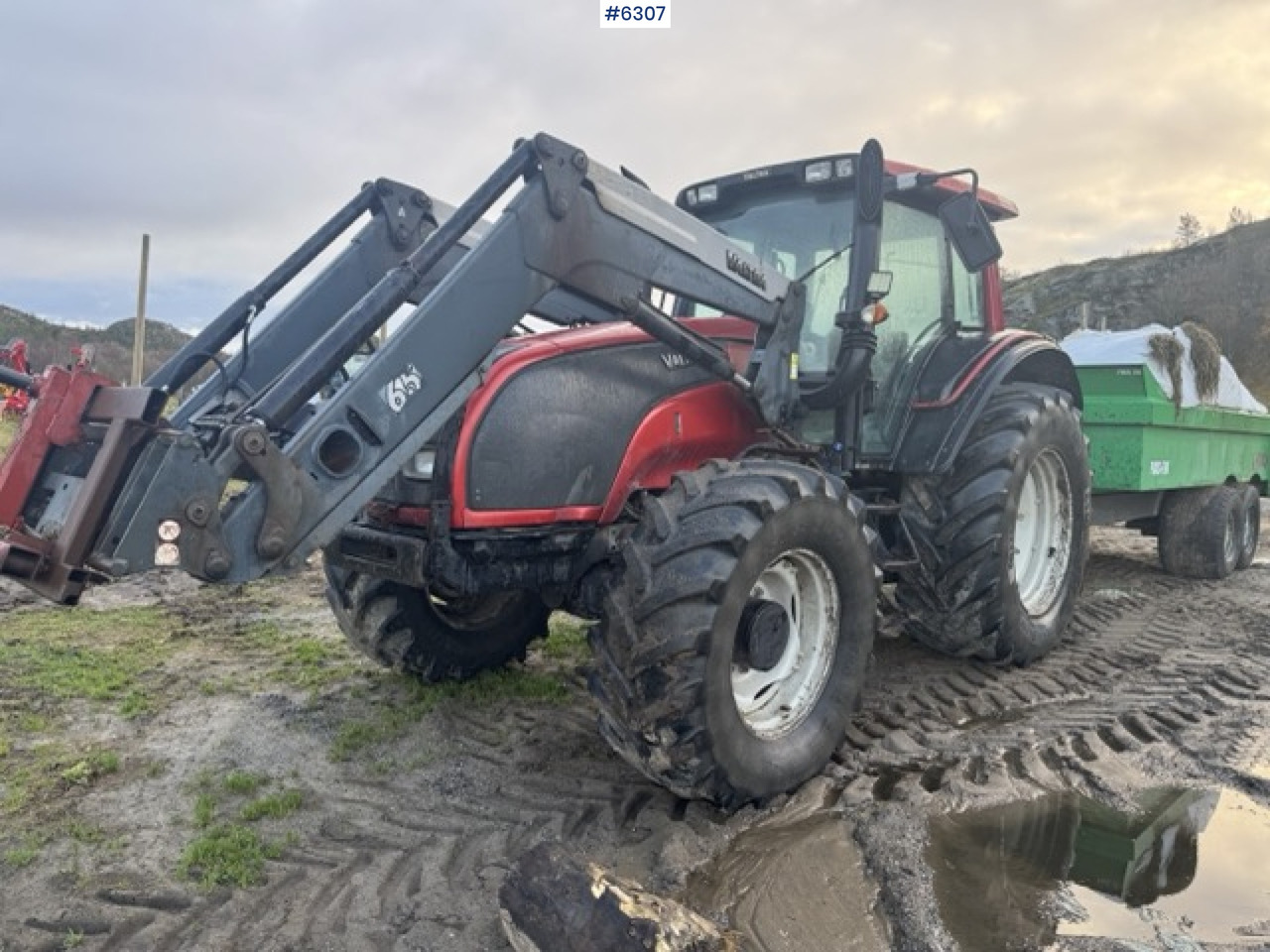2008 Valtra T190 with front loader and 3rd function. SEE VIDEO! - Tractor agricol: Foto 1 2008 Valtra T190 with front loader and 3rd function. SEE VIDEO! - Tractor agricol: Foto 1