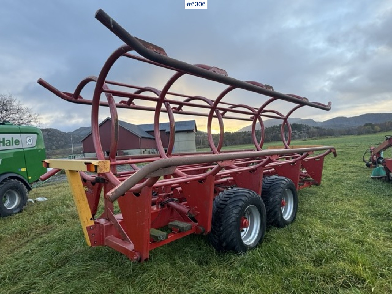 2011 Keltec round bale trailer - Utilaje pentru fân: Foto 3 2011 Keltec round bale trailer - Utilaje pentru fân: Foto 3