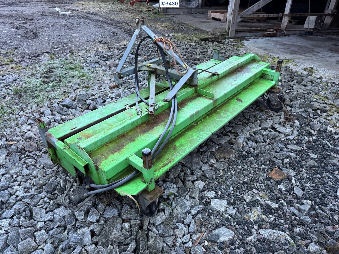 2012 Bemo 2300 with quick coupling. Price on request. - Perie: Foto 1 2012 Bemo 2300 with quick coupling. Price on request. - Perie: Foto 1