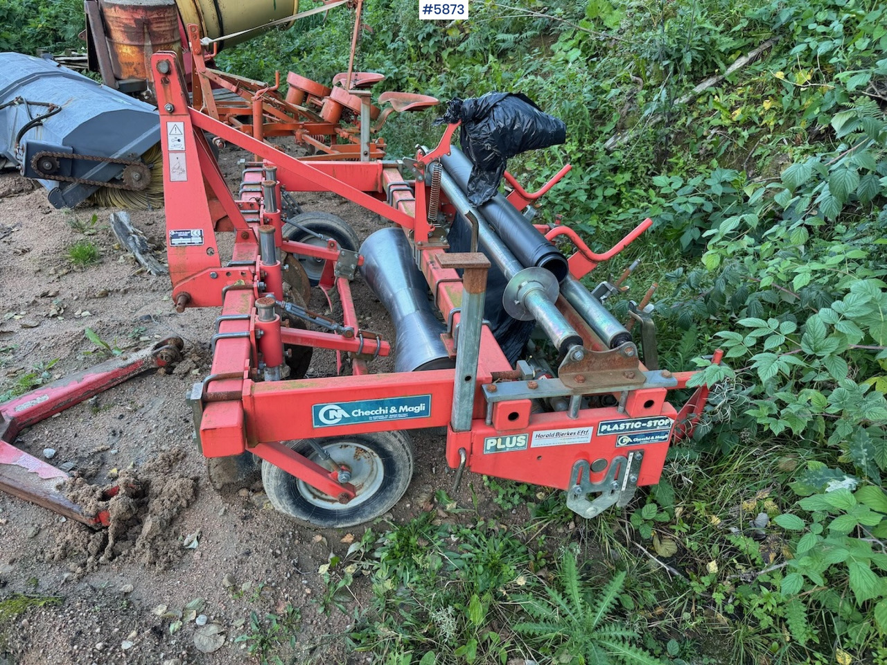 2012 Checchi and Magli PS 14 Plus Plastlayer - Maşină pentru prelucrarea solului: Foto 3 2012 Checchi and Magli PS 14 Plus Plastlayer - Maşină pentru prelucrarea solului: Foto 3