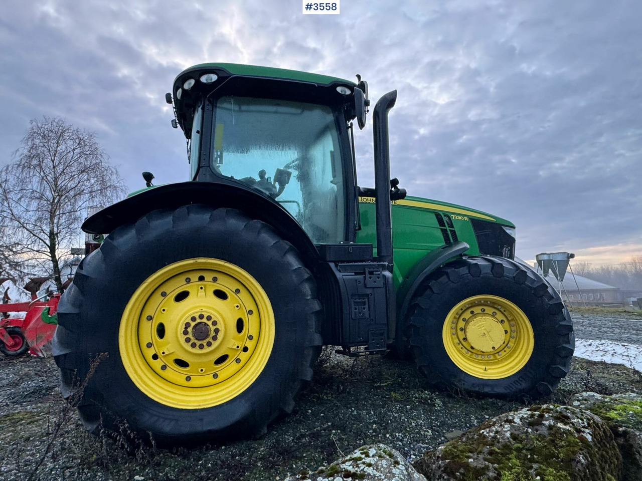 2012 John Deere 7230R w/ GPS and 3 hydraulic outlets! - Tractor agricol: Foto 2 2012 John Deere 7230R w/ GPS and 3 hydraulic outlets! - Tractor agricol: Foto 2