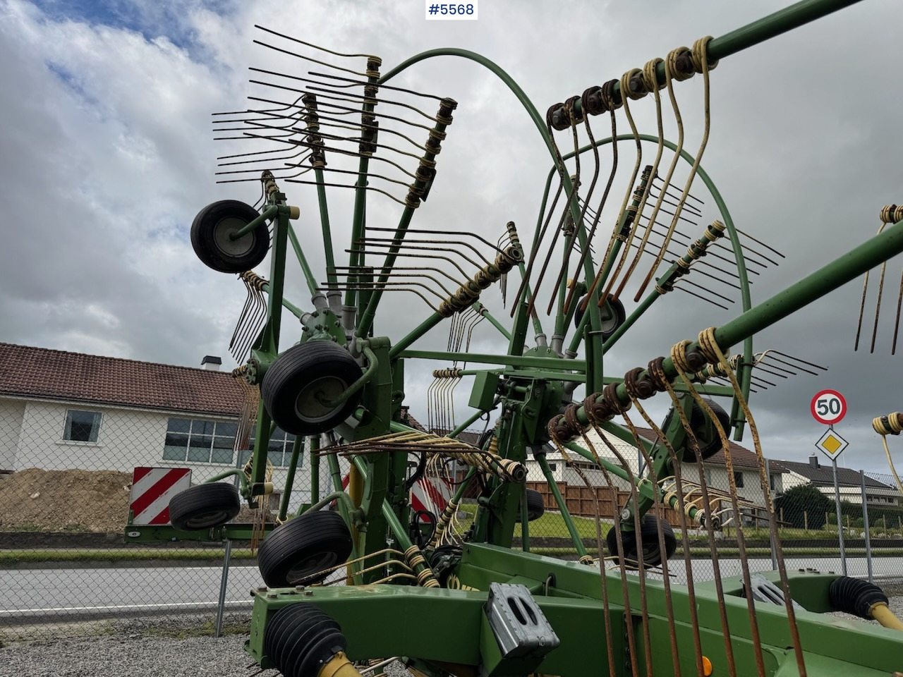 2013 Krone Sawdro 1400 Plus - Utilaje pentru fân: Foto 2 2013 Krone Sawdro 1400 Plus - Utilaje pentru fân: Foto 2