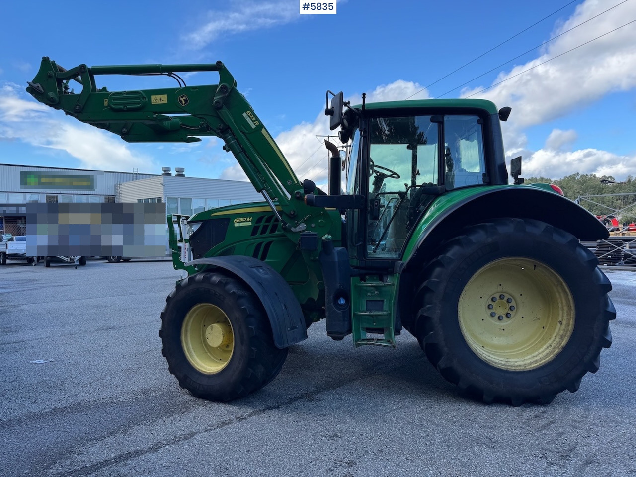 2016 John Deere 6130M w/ front loader. - Tractor agricol: Foto 1 2016 John Deere 6130M w/ front loader. - Tractor agricol: Foto 1