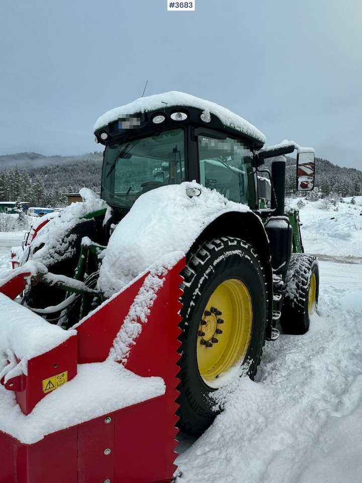 2016 John Deere 6175R 4x4 w/ front loader - Tractor agricol: Foto 5 2016 John Deere 6175R 4x4 w/ front loader - Tractor agricol: Foto 5