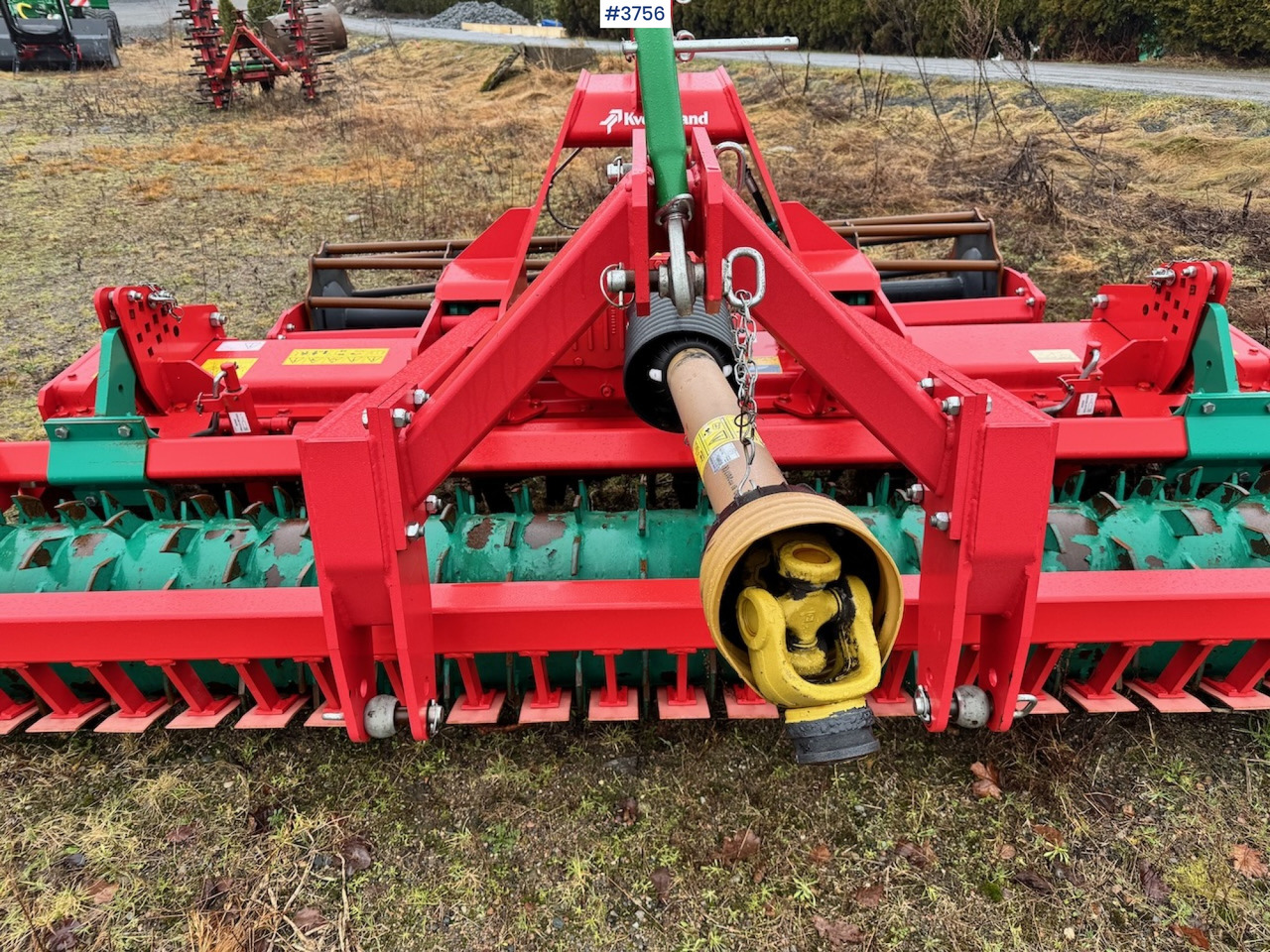 2016 Kverneland NG-S 101 rotary harrow w/ frontkit. - Maşină pentru prelucrarea solului: Foto 3 2016 Kverneland NG-S 101 rotary harrow w/ frontkit. - Maşină pentru prelucrarea solului: Foto 3