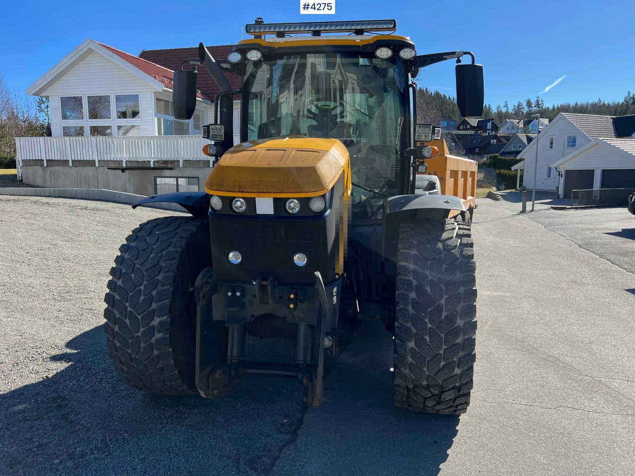 2017 JCB Fastrac 4220 w/front hydraulics and 2 sets of wheels and rims - Tractor agricol: Foto 4 2017 JCB Fastrac 4220 w/front hydraulics and 2 sets of wheels and rims - Tractor agricol: Foto 4