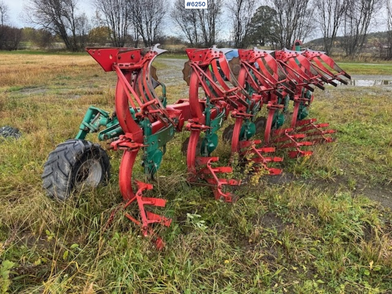 2017 Kverneland EG 5-coil reversible plow w/ new coulters and extra equipment! - Maşină pentru prelucrarea solului: Foto 4 2017 Kverneland EG 5-coil reversible plow w/ new coulters and extra equipment! - Maşină pentru prelucrarea solului: Foto 4