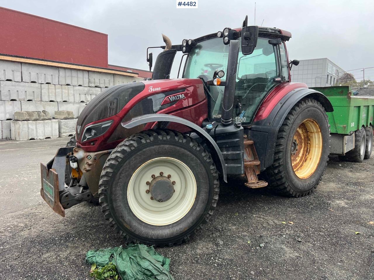 2017 Valtra T234 tractor Plow rigged Tractor - Tractor agricol: Foto 3 2017 Valtra T234 tractor Plow rigged Tractor - Tractor agricol: Foto 3