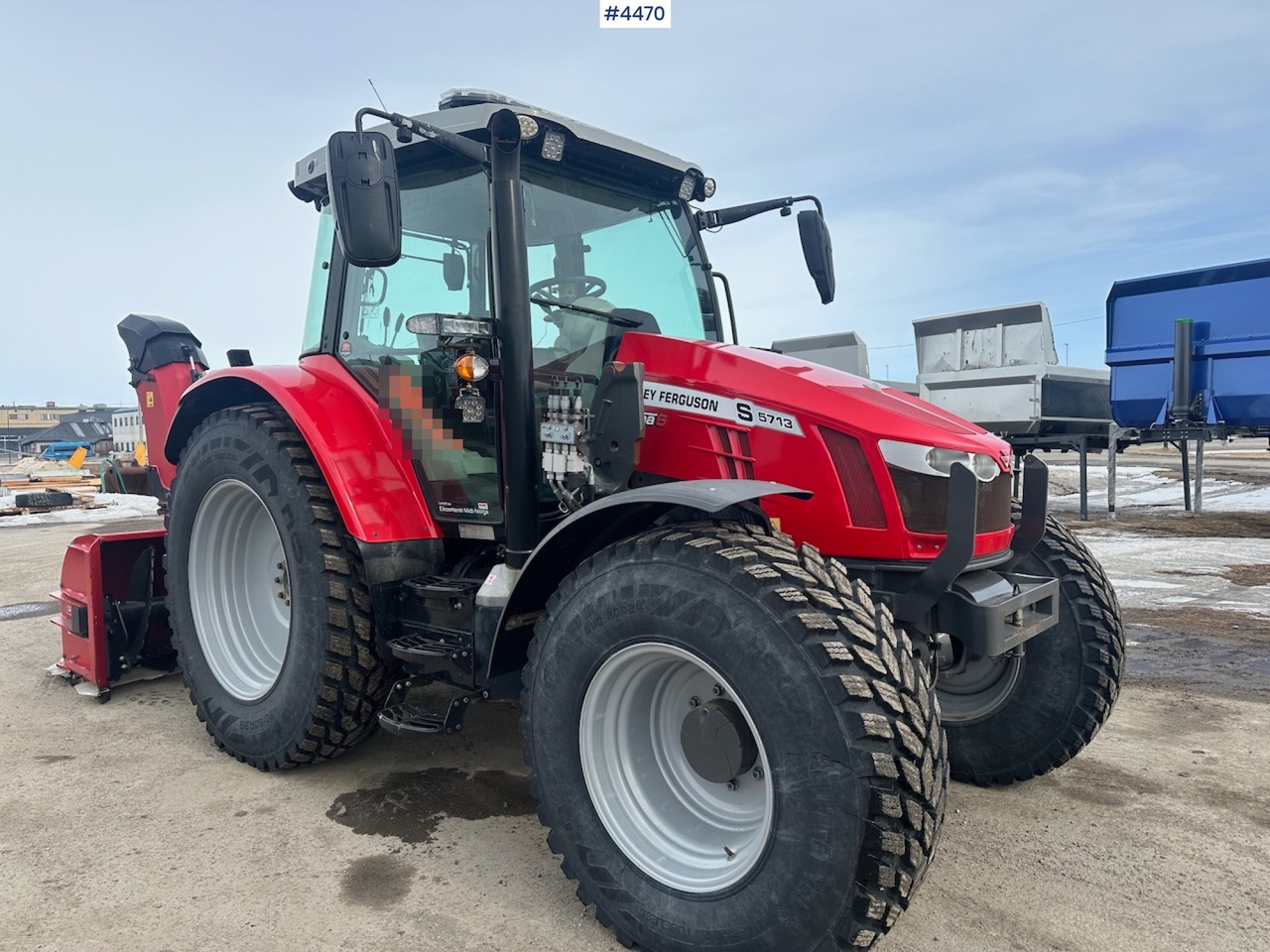 2018 Massey Ferguson MF5713 S w/ 2020 Dalen snow blower - Tractor agricol: Foto 4 2018 Massey Ferguson MF5713 S w/ 2020 Dalen snow blower - Tractor agricol: Foto 4