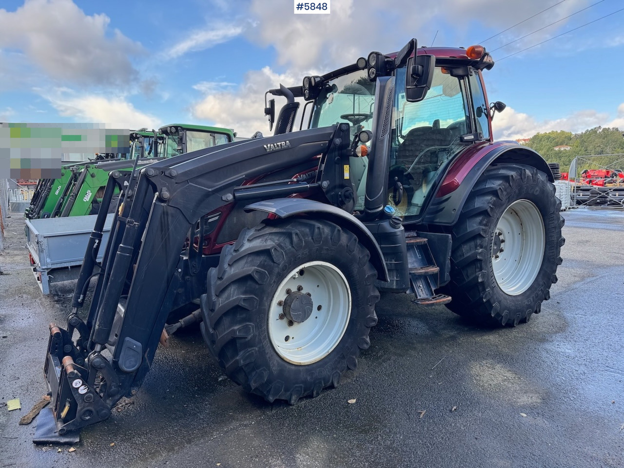 2018 Valtra N174 w/ front loader and plow plate. - Tractor agricol: Foto 3 2018 Valtra N174 w/ front loader and plow plate. - Tractor agricol: Foto 3