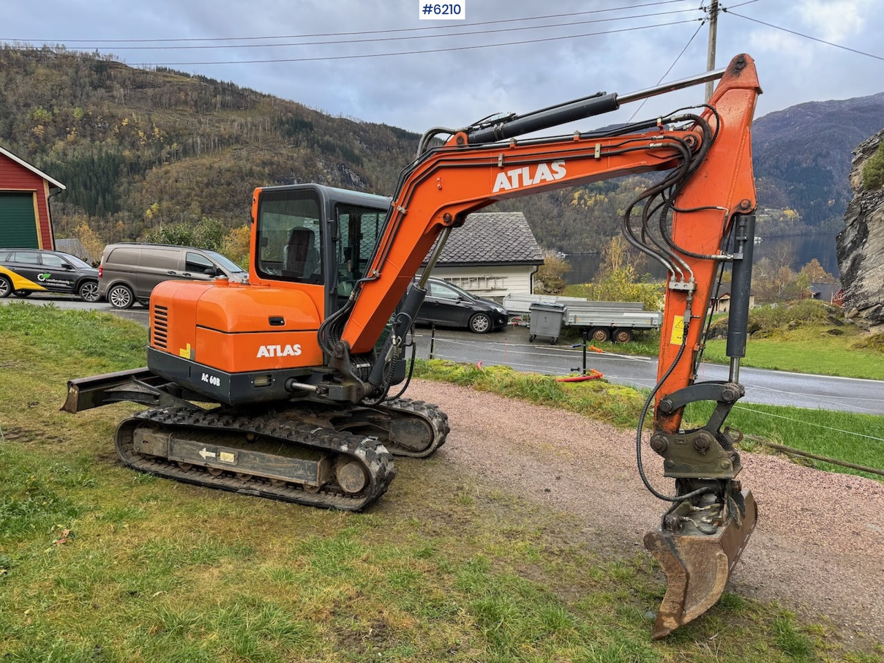 2019 Atlas AC 60B with 3 buckets, grapple, and spike. Low hours!! - Excavator: Foto 3 2019 Atlas AC 60B with 3 buckets, grapple, and spike. Low hours!! - Excavator: Foto 3