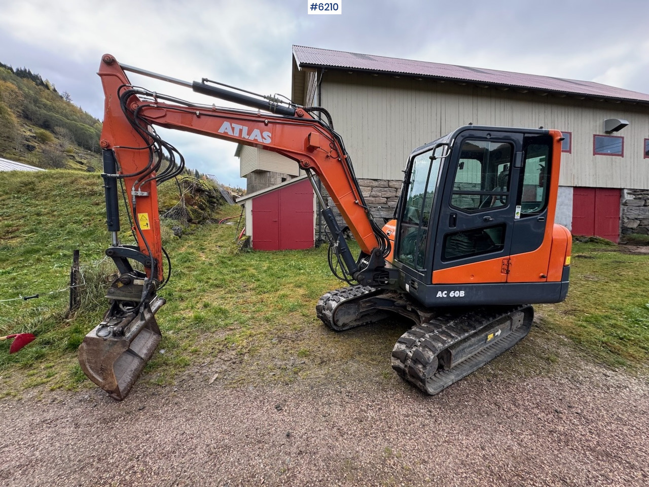 2019 Atlas AC 60B with 3 buckets, grapple, and spike. Low hours!! - Excavator: Foto 4 2019 Atlas AC 60B with 3 buckets, grapple, and spike. Low hours!! - Excavator: Foto 4