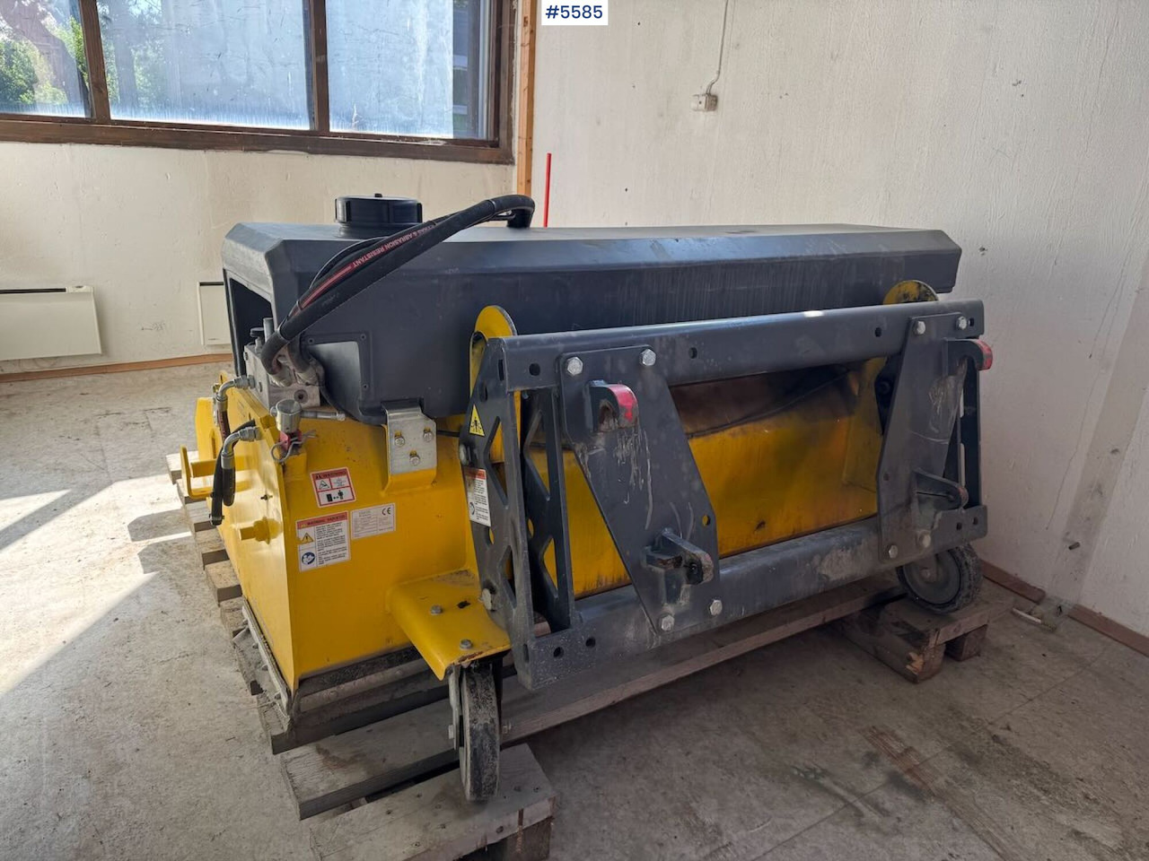 2019 Vama EHK A 2000 sweeper with collector - Perie: Foto 2 2019 Vama EHK A 2000 sweeper with collector - Perie: Foto 2