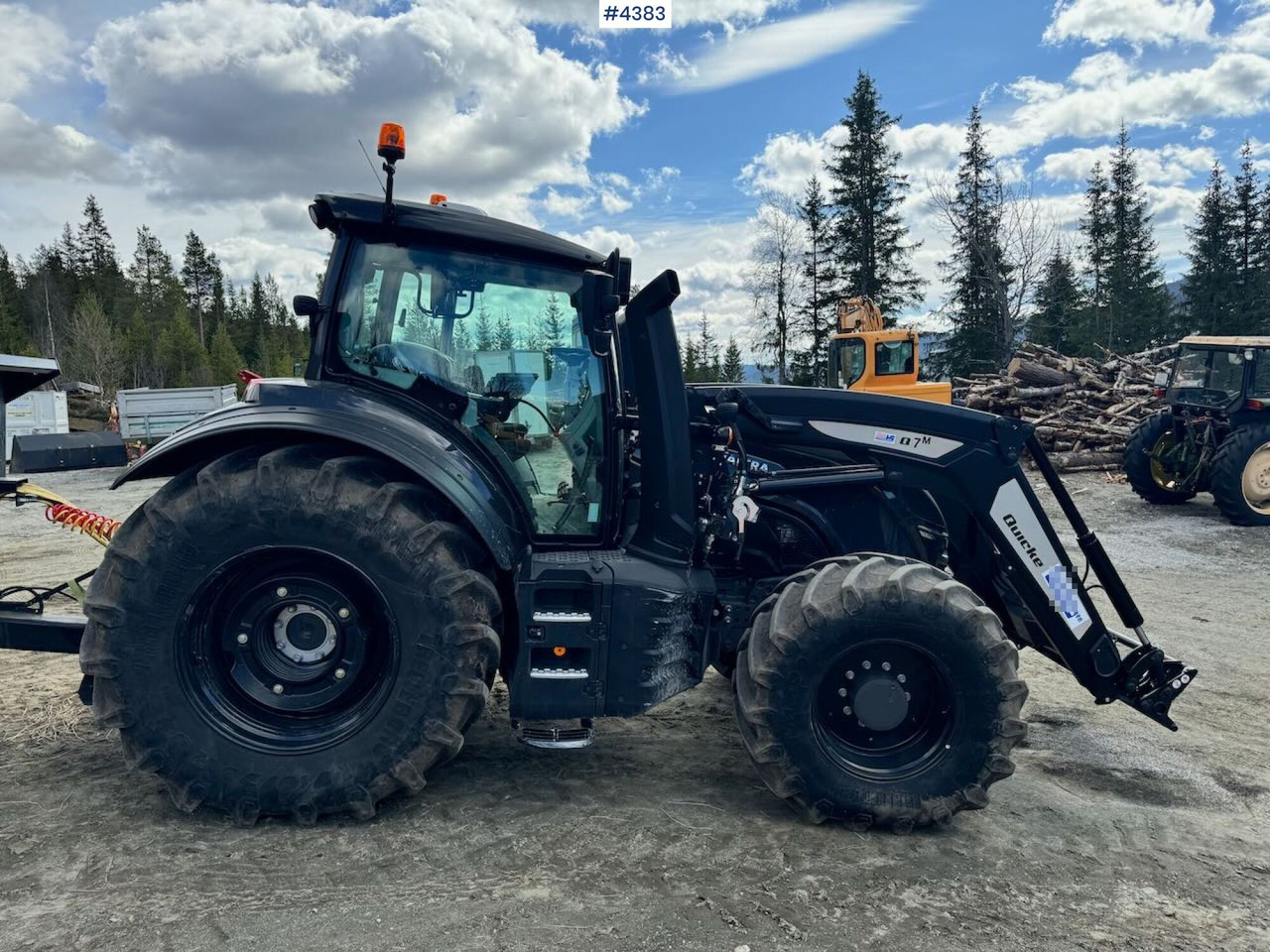 2021 Valtra T234 Versu w/ Quicke Q7 Front Loader - Tractor agricol: Foto 3 2021 Valtra T234 Versu w/ Quicke Q7 Front Loader - Tractor agricol: Foto 3