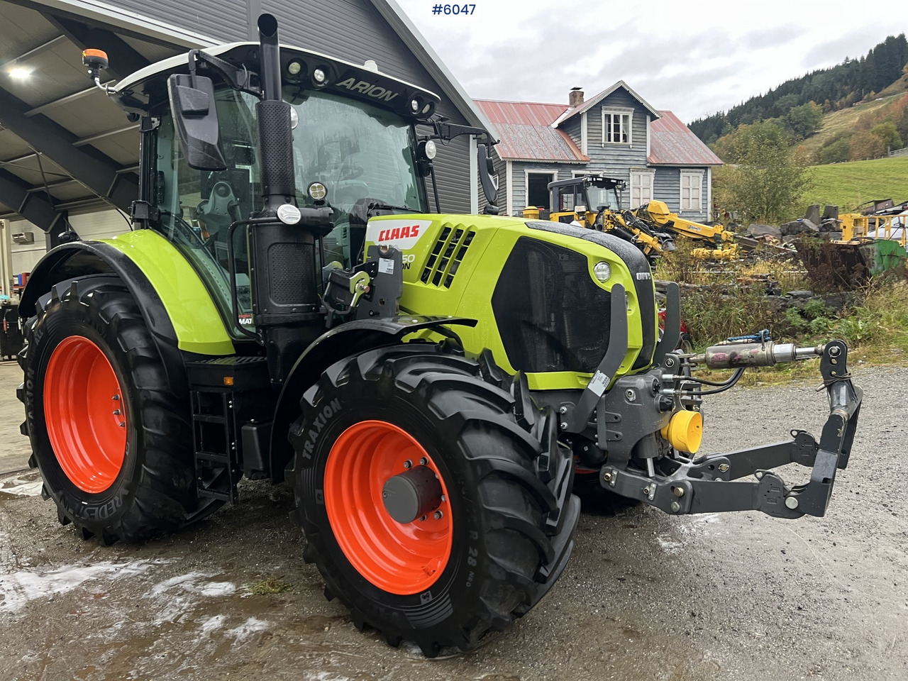 2023 Claas Arion 550 w/ quicke front loader with weight and PTO and front hydraulics - Tractor agricol: Foto 2 2023 Claas Arion 550 w/ quicke front loader with weight and PTO and front hydraulics - Tractor agricol: Foto 2