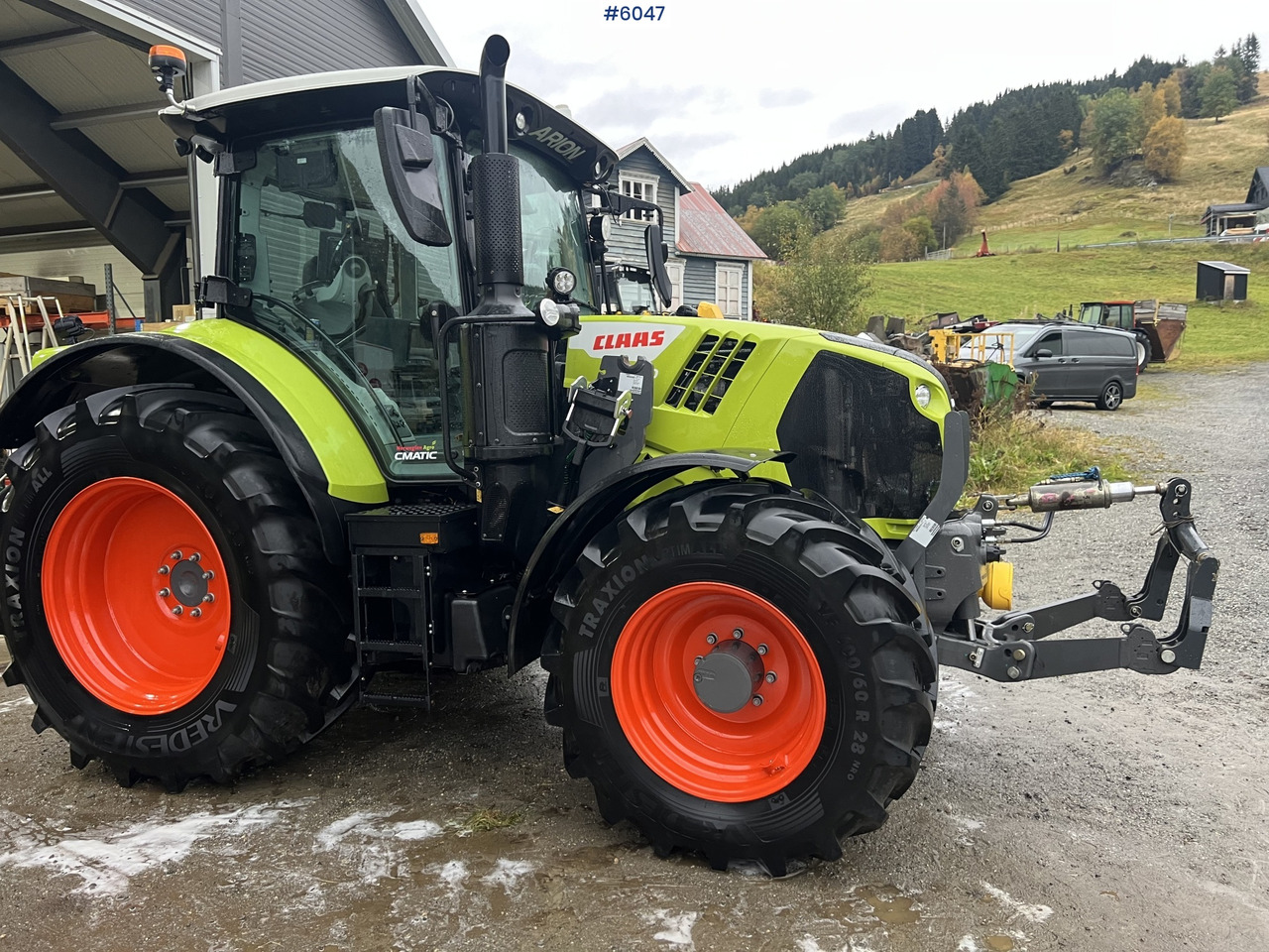 2023 Claas Arion 550 w/ quicke front loader with weight and PTO and front hydraulics - Tractor agricol: Foto 3 2023 Claas Arion 550 w/ quicke front loader with weight and PTO and front hydraulics - Tractor agricol: Foto 3