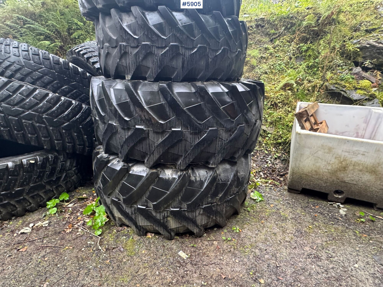 8 pcs Nokian TRI 2 tires. 4 pcs on rims! - Roată completă pentru Utilaje constructii: Foto 4 8 pcs Nokian TRI 2 tires. 4 pcs on rims! - Roată completă pentru Utilaje constructii: Foto 4